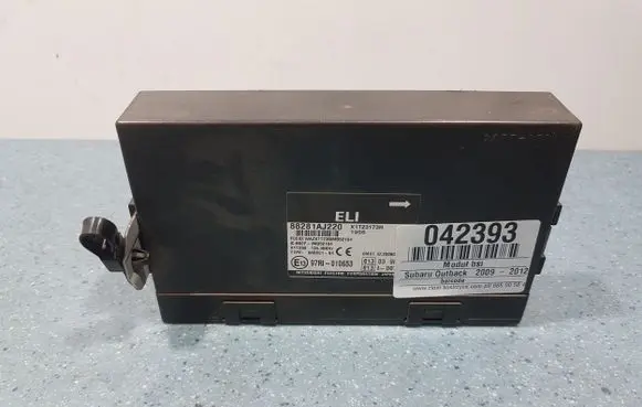 Subaru Outback SAM control unit 88281AJ220