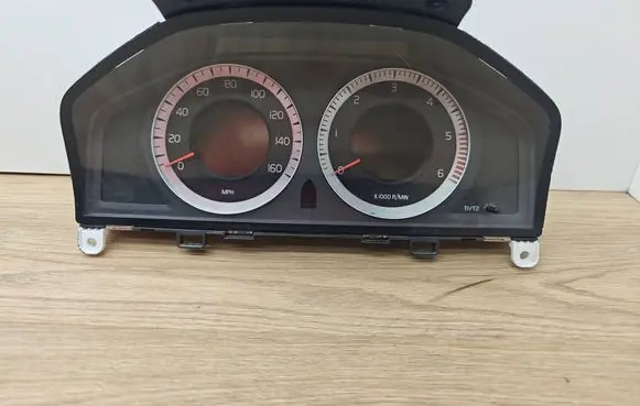 Volvo V70 Speedometer (instrument cluster) 31270907AA 36002606 69399340U