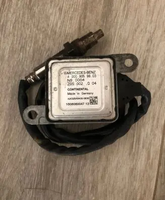 Mercedes-Benz Vito Viano W447 Lambda probe sensor A0009059803 1608080047 A2C15548400