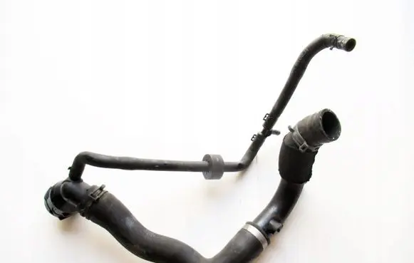 Volkswagen PASSAT B6 Engine coolant pipe/hose 3C0121087A