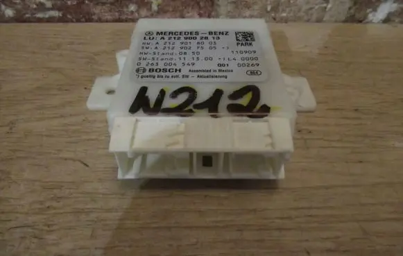 Mercedes-Benz E W212 Trunk lid opening control unit A2129002813