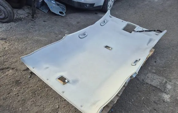 Chevrolet Captiva Headlining