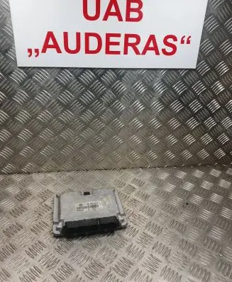 Volkswagen PASSAT B5 Engine control unit/module 038906018P 28SA3664 0281001720