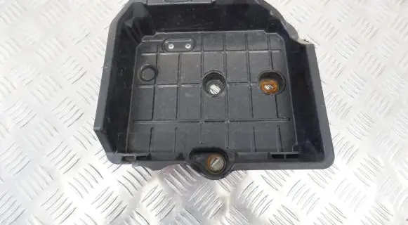 Battery tray