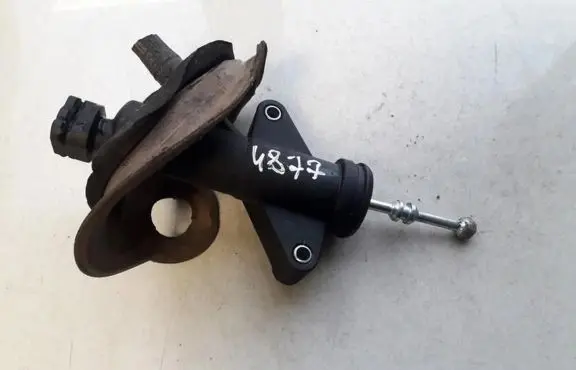Ford Mondeo Mk III Clutch master cylinder