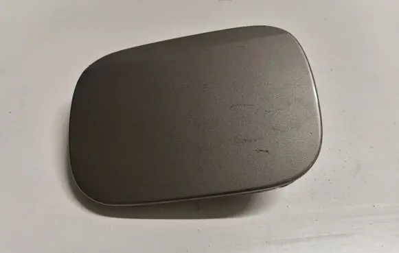 Mercedes-Benz E W211 Fuel tank cap A0005846517