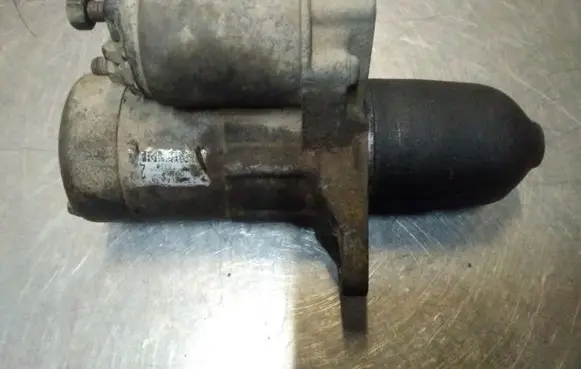 Subaru Forester SF Starter motor