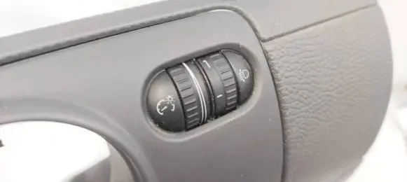 Volkswagen Golf V Headlight level height control switch 1K0941333A