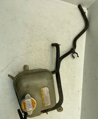 KIA Sportage Coolant expansion tank/reservoir 254312E100