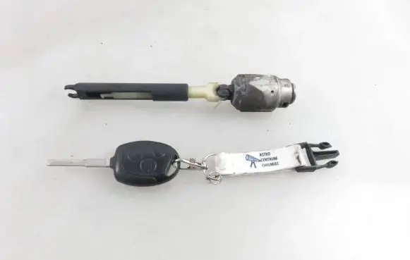 Ford Focus Front door lock (next to the handle) 