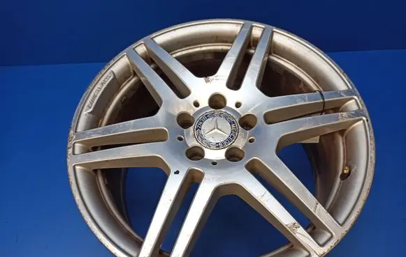 Mercedes-Benz E W212 R18 alloy rim A2124012402