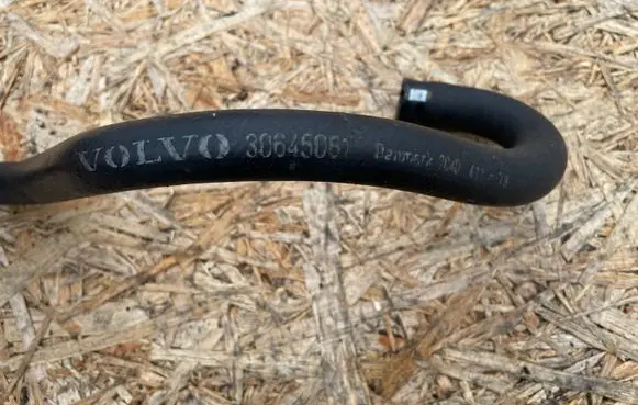 Volvo S60 Engine coolant pipe/hose 30645081