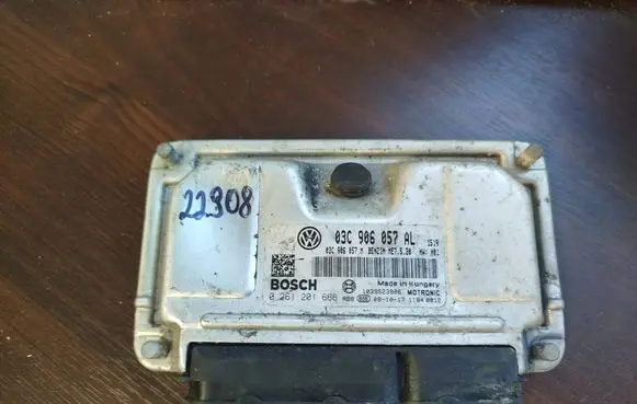 Skoda Roomster (5J) Engine control unit/module 03c906057al 0261201666