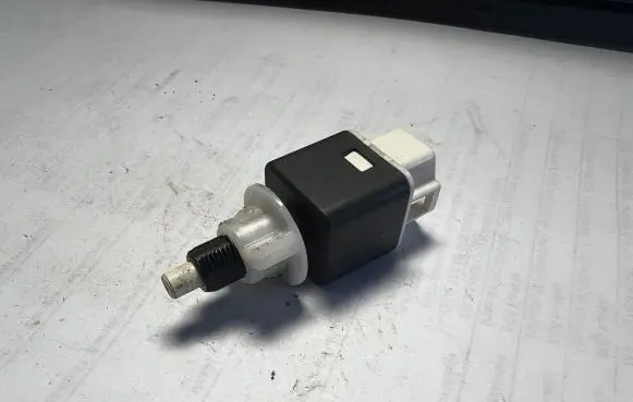 Opel Agila B Brake pedal sensor switch
