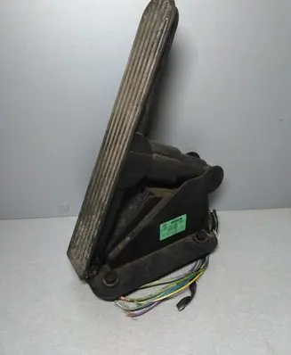Smart ForTwo I Accelerator throttle pedal 0280752226 0002245V017