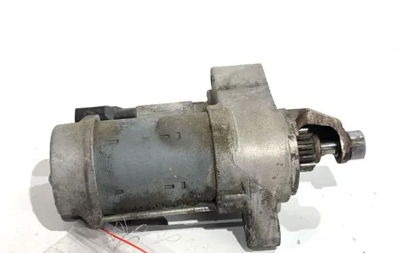 Audi A4 S4 B9 Starter motor 04L911024A