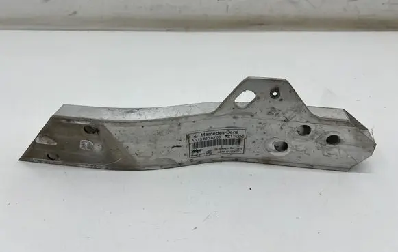 Mercedes-Benz E W213 Radiator support slam panel bracket A2136206300