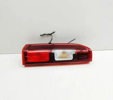 Opel Vivaro Rear/tail lights 93867974