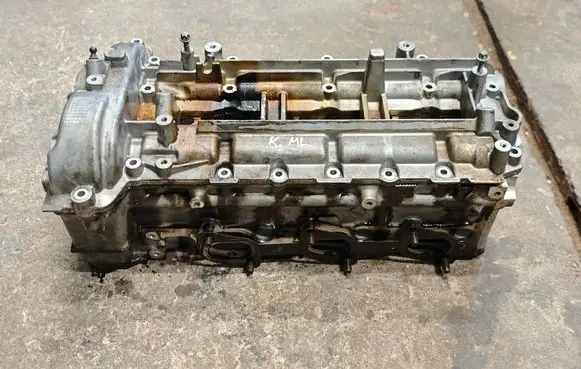 Mercedes-Benz ML W164 Engine head A6420101230 R642015 A6420100721