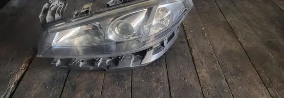 Renault Laguna II Headlight/headlamp 8200555905 89900765 28319U1A