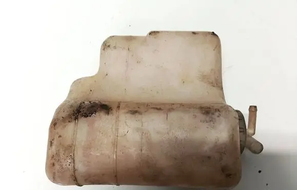 Mitsubishi Pajero Coolant expansion tank/reservoir 