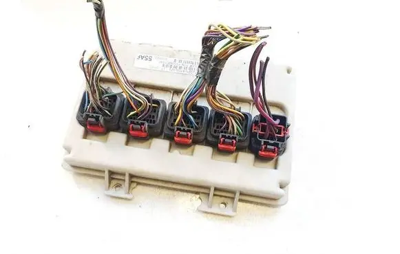 Chrysler Pacifica Fuse box set p05082055af t1gwh1435g1sz0