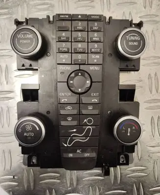 Volvo V50 Climate control unit 31324237