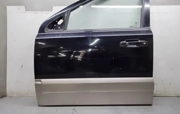 KIA Sorento Front door