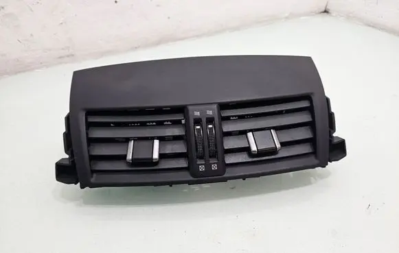 Toyota RAV 4 (XA30) Dash center air vent grill 5567042060