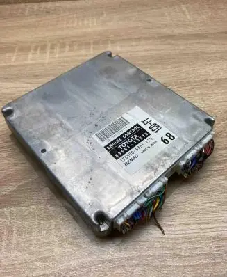 Toyota Corolla E120 E130 Engine control unit/module ECU 8966113270 1758005351