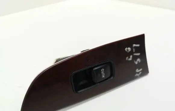 Lexus IS 220D-250-350 Electric window control switch