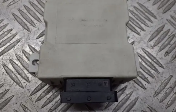 Toyota Avensis T250 Window wiper relay 150.696