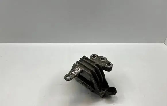 Opel Insignia A Engine mount bracket 22992957