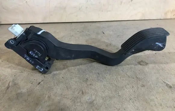 Citroen C2 Accelerator throttle pedal 0280752251 9646702180