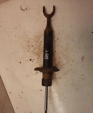 Volkswagen PASSAT B5.5 Front shock absorber/damper
