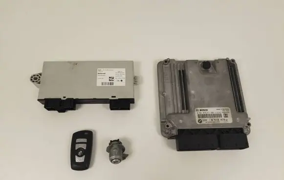 BMW 5 F10 F11 Engine ECU kit and lock set 0281018611 030038435 8518479