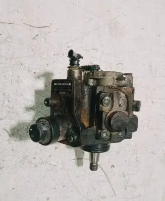 KIA Ceed Fuel injection high pressure pump 0445010206 5209137