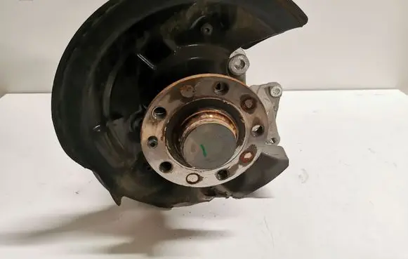 Volkswagen Eos Rear wheel hub