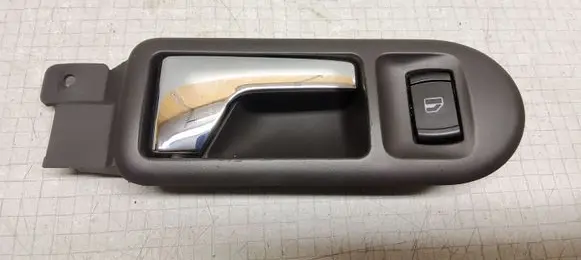 Volkswagen PASSAT B5.5 Front door interior handle 3B1837114