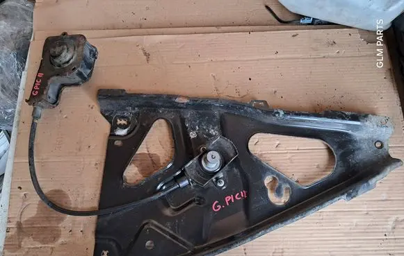 Citroen C4 Grand Picasso Spare wheel mounting bracket 9810677780