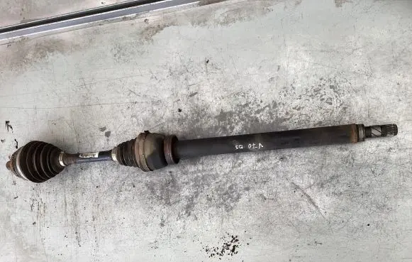 Volvo V70 Front driveshaft