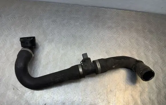 Audi Q7 4L Engine coolant pipe/hose 7L8122051B