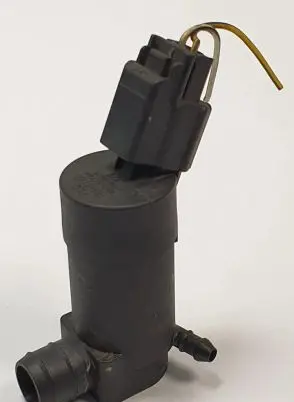 Ford Focus Windscreen/windshield washer pump 1S71-17K624-DD