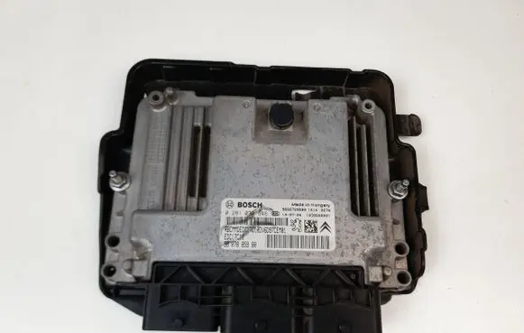Citroen DS3 Engine control unit/module 0281030546 9807885980