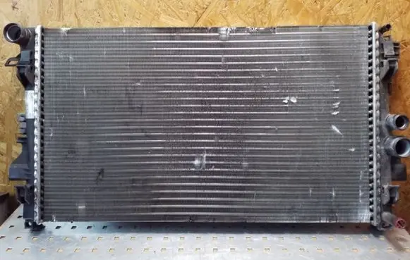 Mercedes-Benz Vito Viano W639 Coolant radiator A6395010401