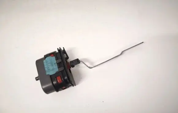Mercedes-Benz E W210 Central locking vacuum pump 9061821272