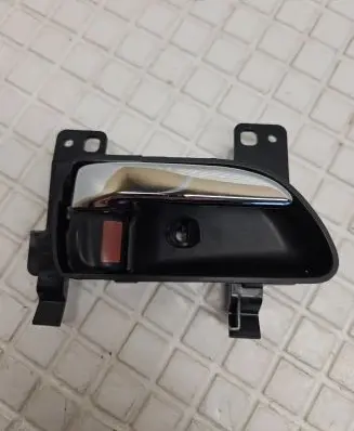 Subaru XV I Front door interior handle