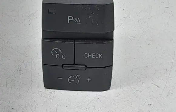 Audi Q7 4L Parking (PDC) sensor switch 4L1927123A