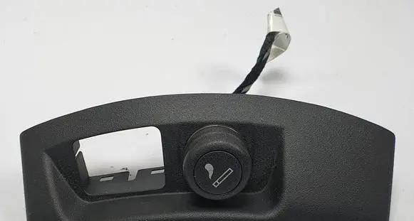 Ford Focus Dashboard center trim panel 8686026
