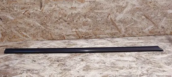 Mercedes-Benz SLK R172 Front door glass trim molding 